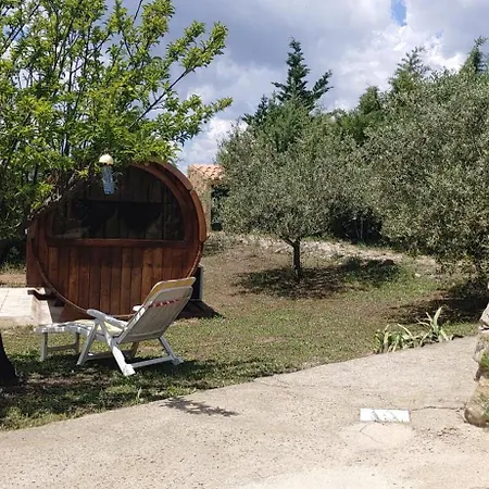 Campeggio Apple Tree Lode